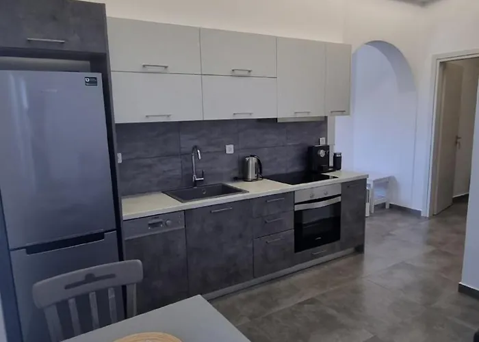 Barewake's Place 2 Modern Cycladic And Seafront View South Paros Alikí