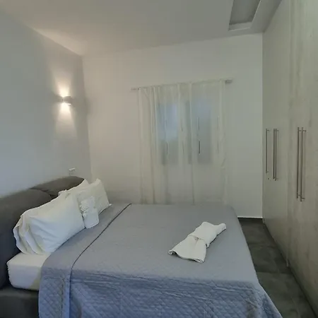 아파트 Barewake's Place 2 Modern Cycladic And Seafront View South Paros *